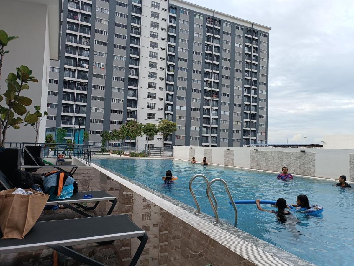 Aisy Homestay Putrajaya Cyberjaya Klia Kampung Dengkil Zewnętrze zdjęcie